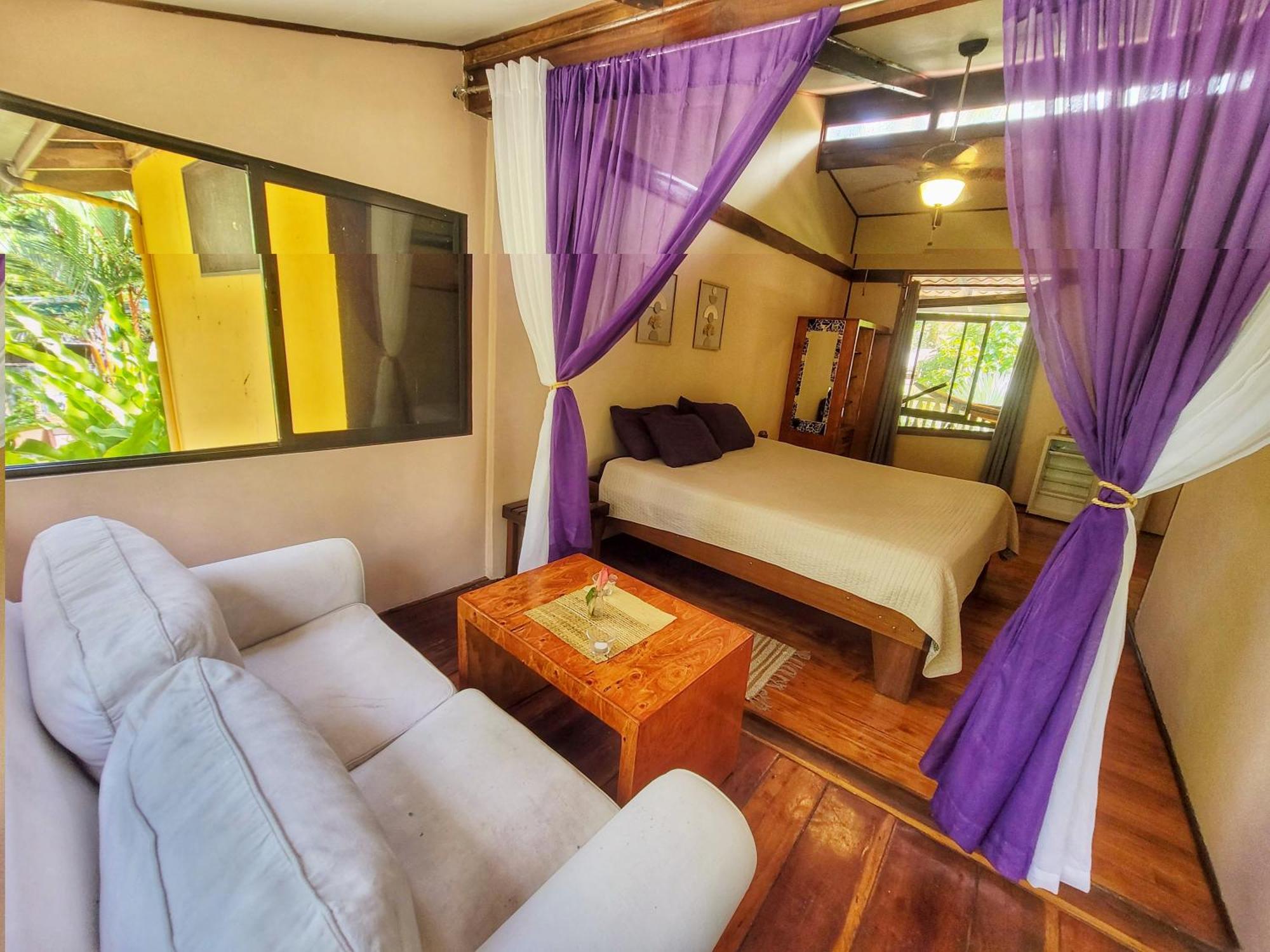 Caribe Town Bungalows Puerto Viejo de Talamanca Exteriér fotografie