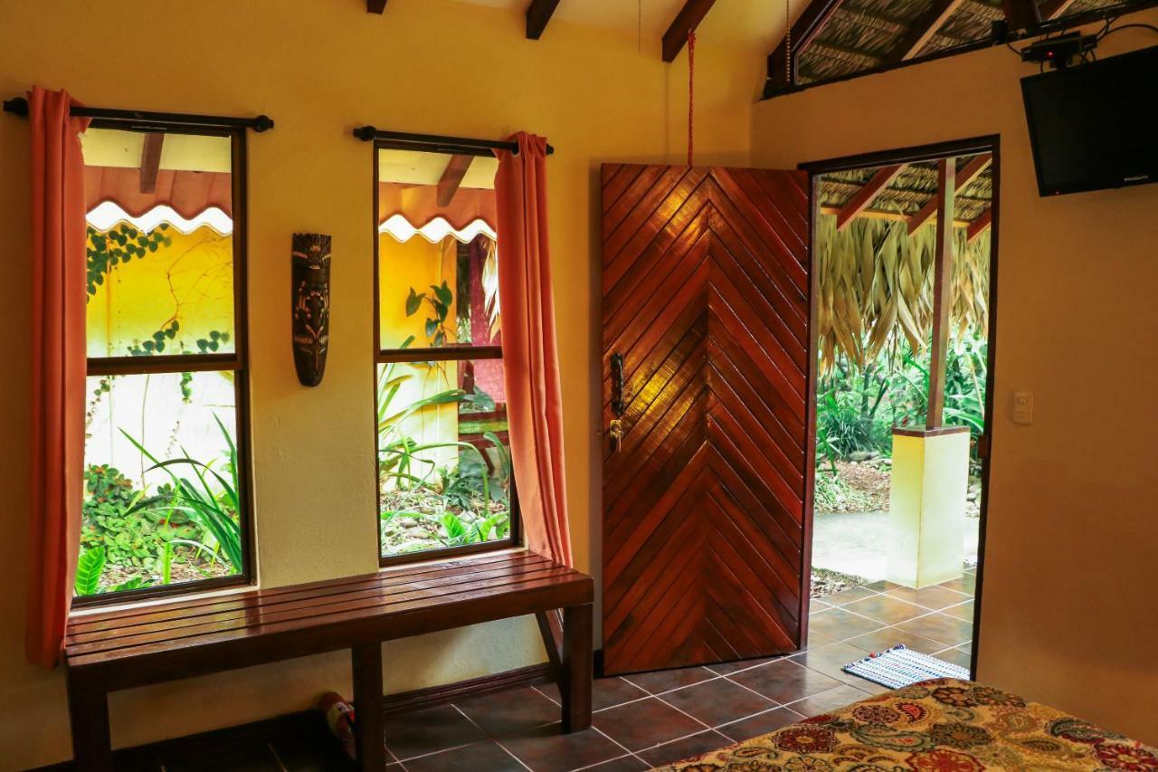 Caribe Town Bungalows Puerto Viejo de Talamanca Exteriér fotografie